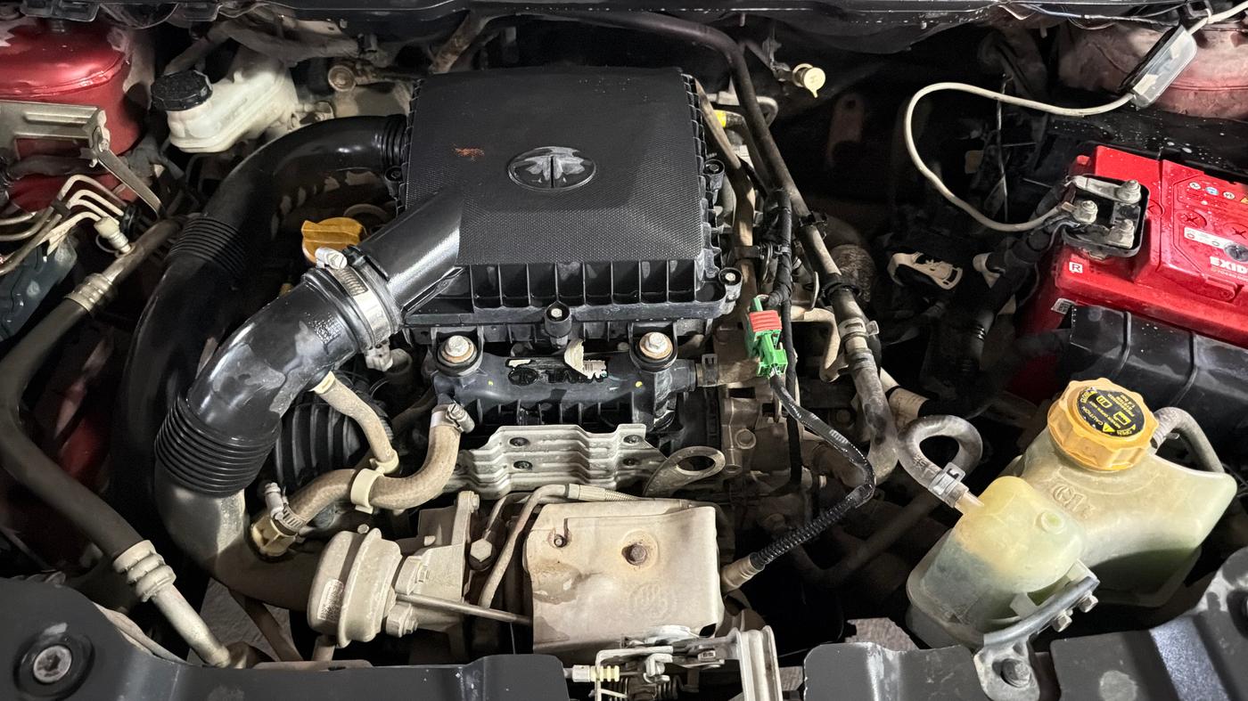 2018 Tata NEXON XZA PLUS PETROL, Petrol, Automatic, 74,243 km, Engine View