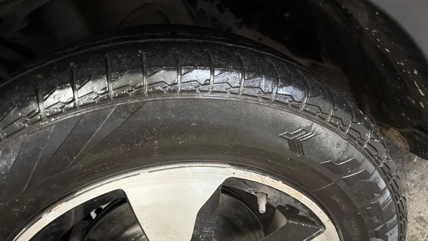2018 Tata NEXON XZA PLUS PETROL, Petrol, Automatic, 74,243 km, Left Front Tyre Tread