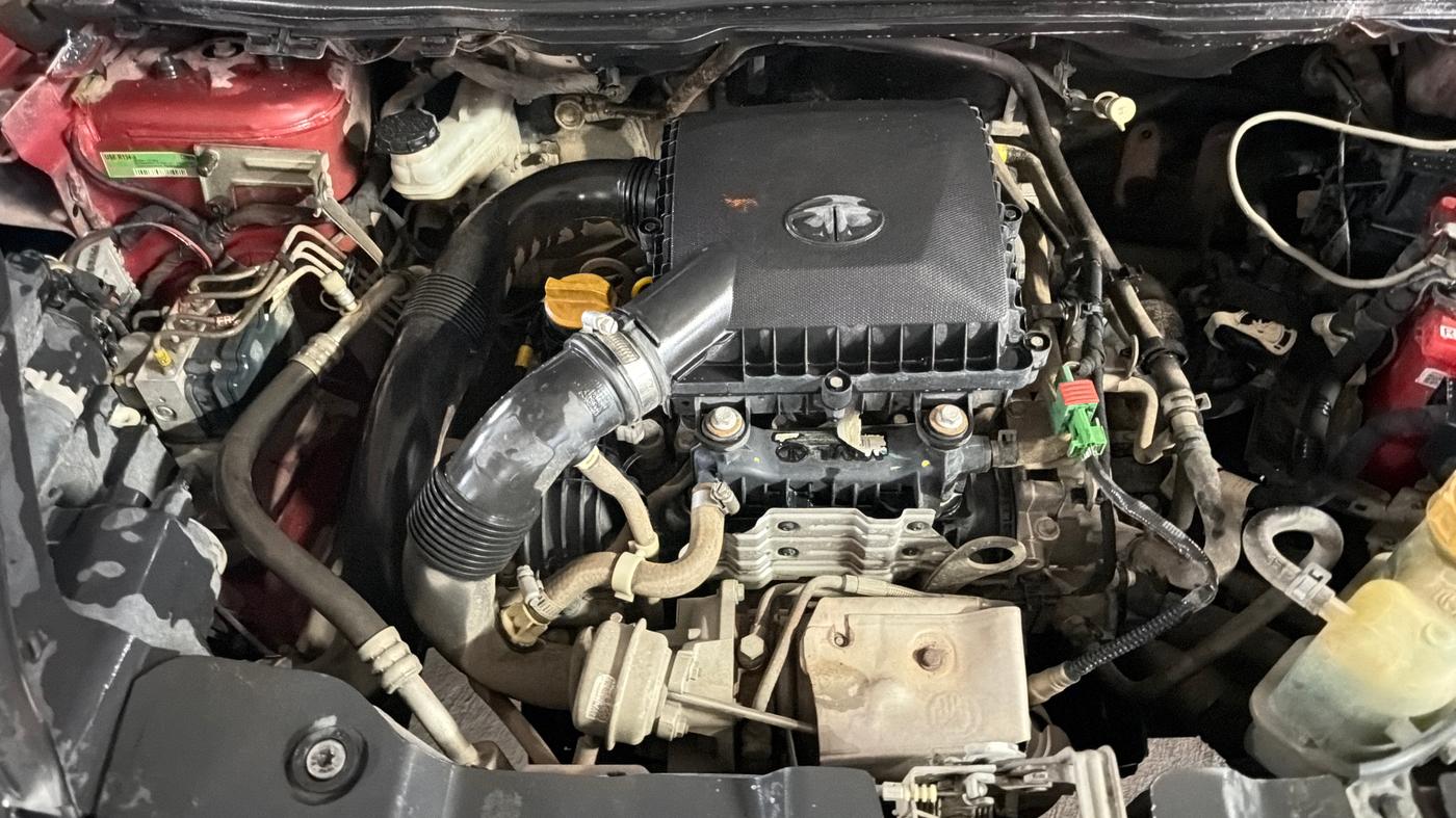 2018 Tata NEXON XZA PLUS PETROL, Petrol, Automatic, 74,243 km, Engine View - Right