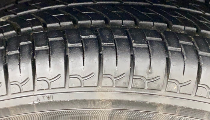 2019 Hyundai NEW SANTRO MAGNA AMT, Petrol, Automatic, 61,228 km, Right Front Tyre Tread