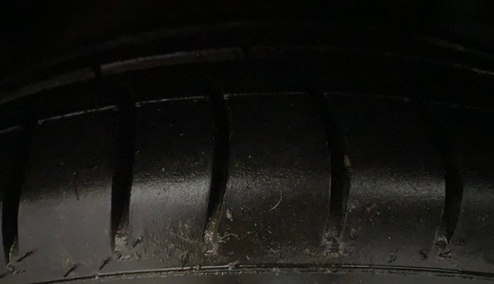 2014 Tata Zest XMS PETROL, Petrol, Manual, 33,924 km, Right Front Tyre Tread