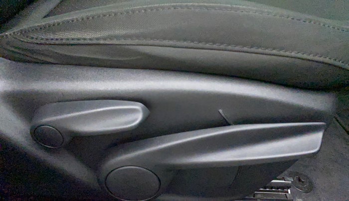 2021 Jeep Compass SPORT 1.4 PETROL, Petrol, Manual, 14,355 km, Driver Side Adjustment Panel