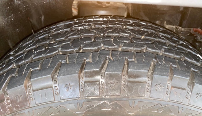 2023 Mahindra Thar LX D HT 2WD MT, Diesel, Manual, 6,954 km, Right Front Tyre Tread