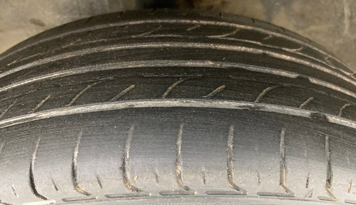 2016 Maruti Wagon R 1.0 VXI AMT, Petrol, Automatic, 72,117 km, Left Front Tyre Tread