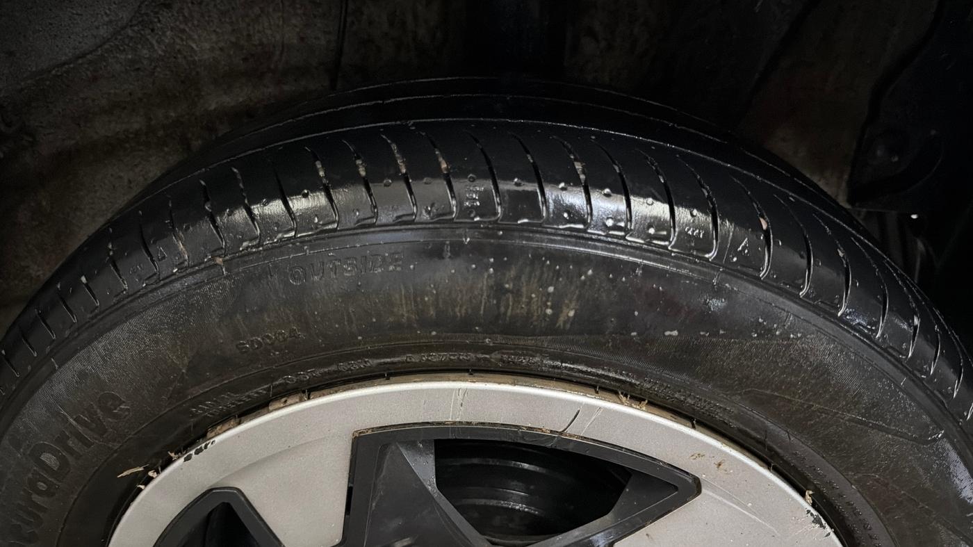 2025 Hyundai EXTER SX 1.2 MT Hy-CNG Duo , CNG, Manual, 29,408 km, Left Rear Tyre Tread