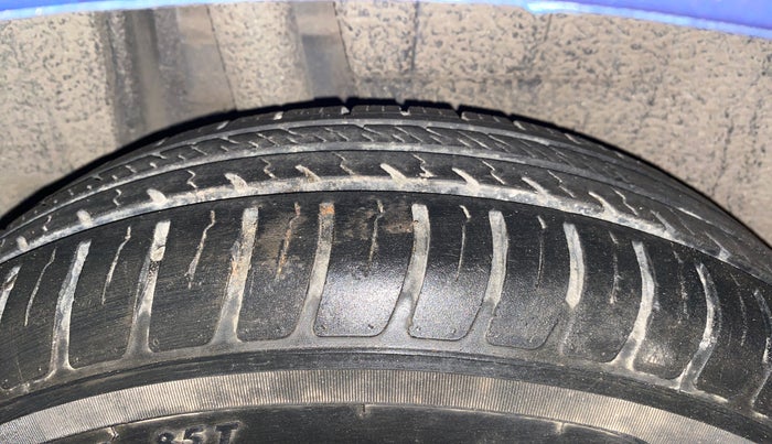 2019 Maruti Dzire VXI AMT, Petrol, Automatic, 25,666 km, Right Rear Tyre Tread