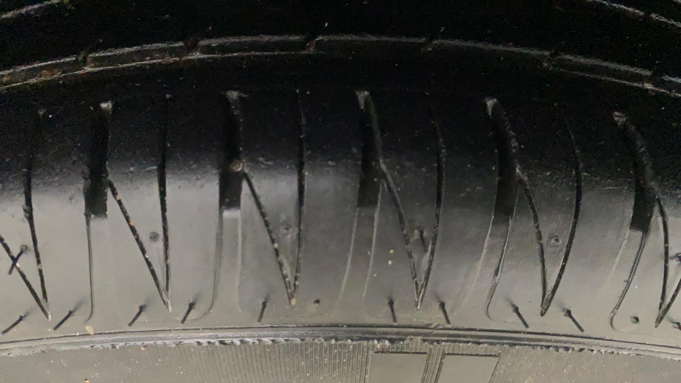 2021 Hyundai AURA SX PLUS 1.2 AMT, Petrol, Automatic, 93,864 km, Left Front Tyre Tread