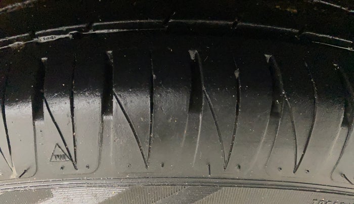 2021 Hyundai AURA SX PLUS 1.2 AMT, Petrol, Automatic, 93,830 km, Left Rear Tyre Tread