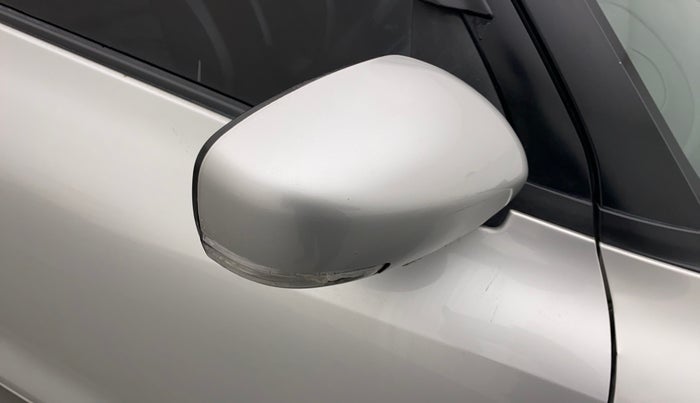 2019 Maruti Swift VXI, Petrol, Manual, 44,583 km, Right rear-view mirror - Mirror motor not working