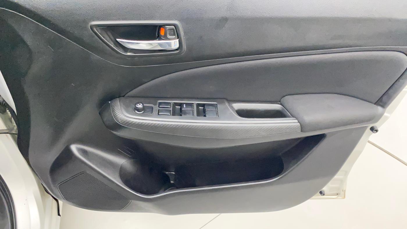 2019 Maruti Swift VXI, Petrol, Manual, 44,583 km, Driver Side Door Panels Control