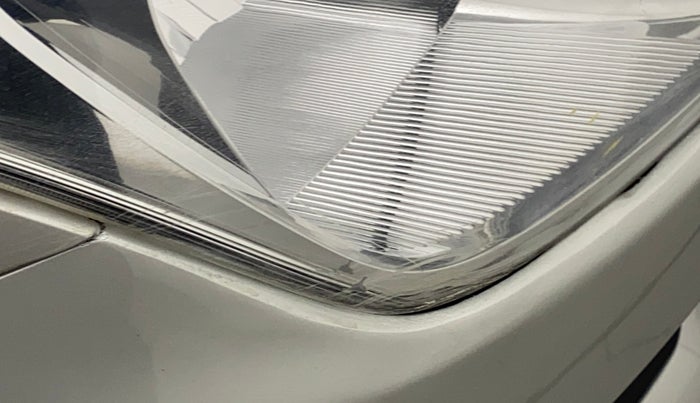 2019 Maruti Swift VXI, Petrol, Manual, 44,583 km, Right headlight - Minor scratches