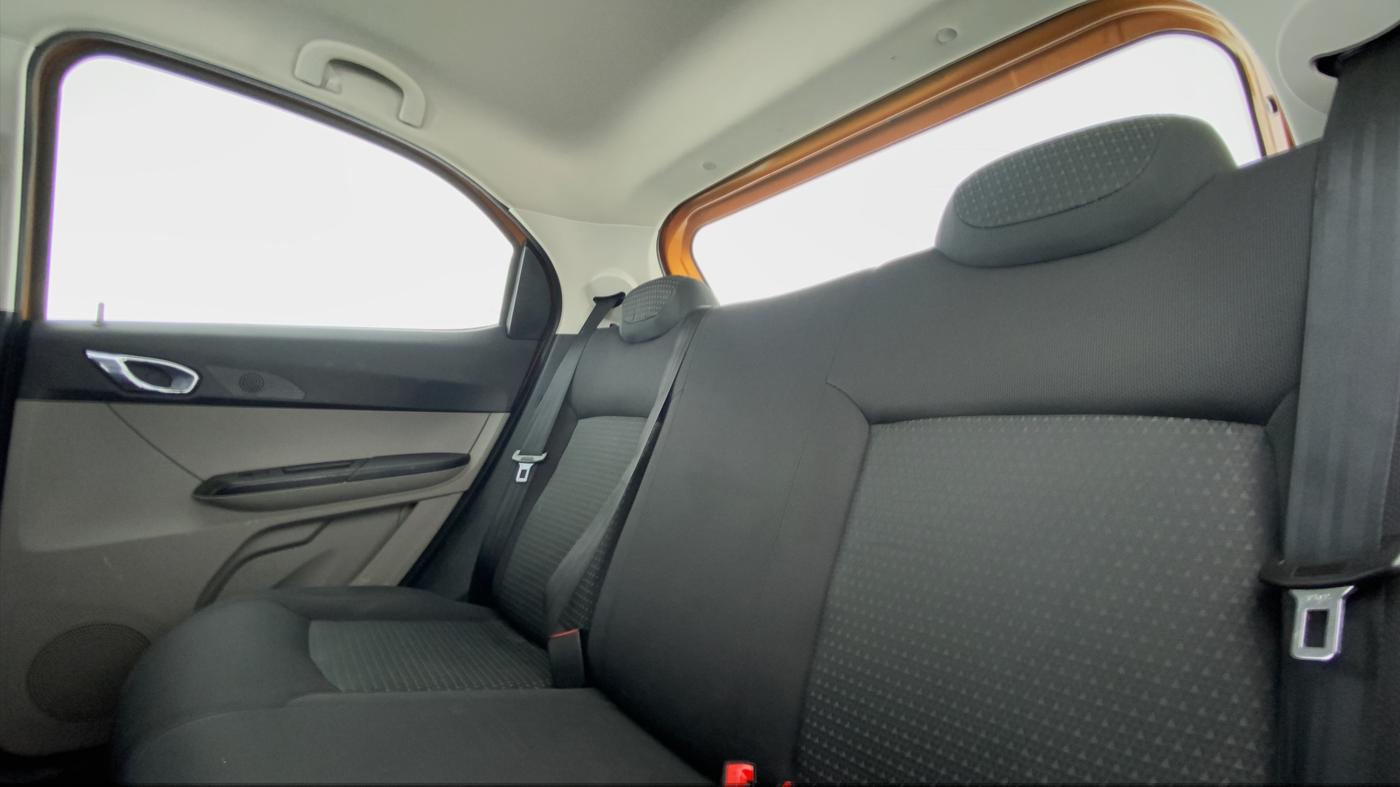 2018 Tata Tiago XZ 1.2 REVOTRON, Petrol, Manual, 52,035 km, Right Side Rear Door Cabin