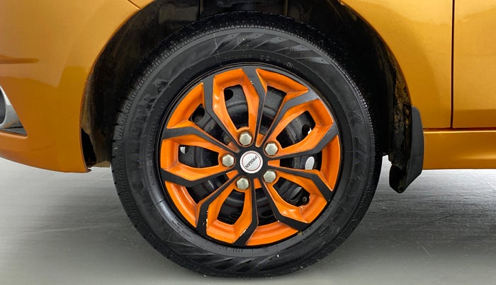 2018 Tata Tiago XZ 1.2 REVOTRON, Petrol, Manual, 52,035 km, Left Front Wheel