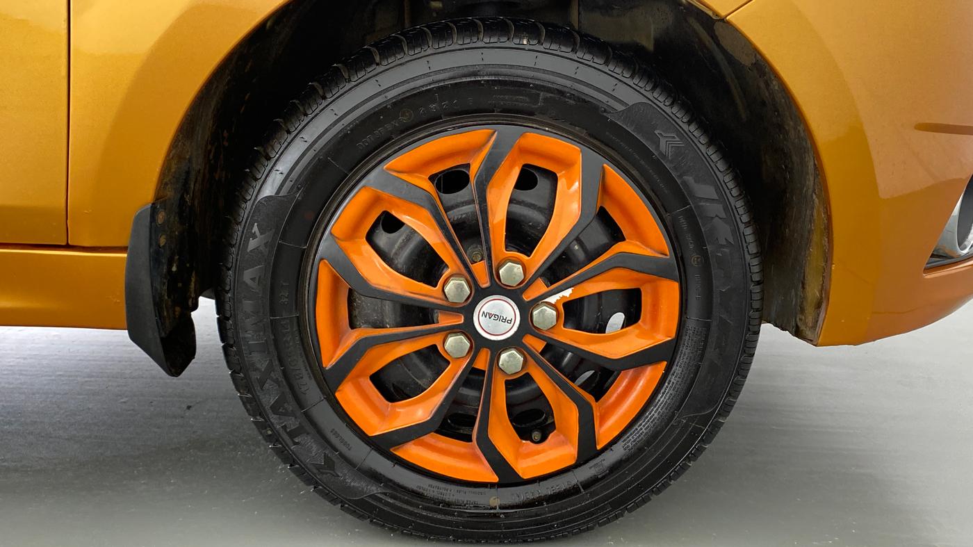 2018 Tata Tiago XZ 1.2 REVOTRON, Petrol, Manual, 52,035 km, Right Front Wheel