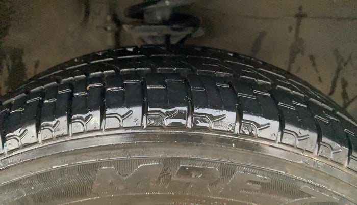 2018 Maruti Alto K10 VXI, Petrol, Manual, 87,853 km, Right Front Tyre Tread