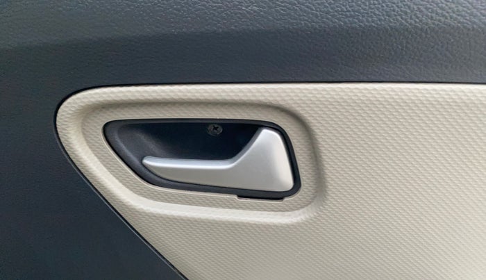 2018 Maruti Alto K10 VXI, Petrol, Manual, 87,853 km, Driver Side Door Panels Control