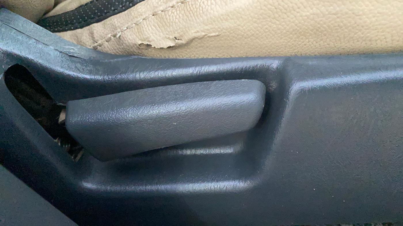 2018 Maruti Alto K10 VXI, Petrol, Manual, 87,853 km, Driver Side Adjustment Panel