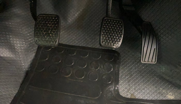 2016 Maruti Alto 800 VXI, Petrol, Manual, 34,636 km, Pedals