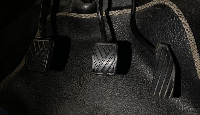 2015 Maruti Wagon R 1.0 VXI, Petrol, Manual, 49,111 km, Pedals