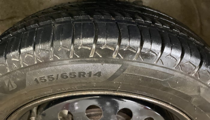 2015 Maruti Wagon R 1.0 VXI, Petrol, Manual, 49,111 km, Left Front Tyre Tread