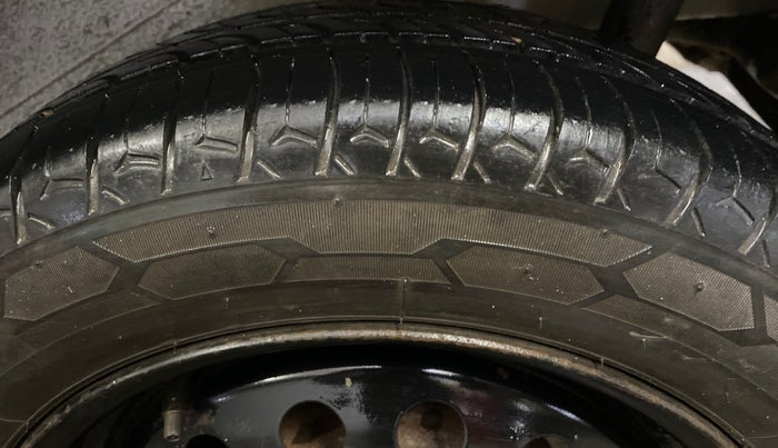 2015 Maruti Wagon R 1.0 VXI, Petrol, Manual, 49,111 km, Left Rear Tyre Tread