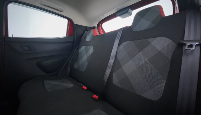 2021 Renault Kwid 1.0 RXT Opt AT, Petrol, Automatic, 14,312 km, Right Side Rear Door Cabin
