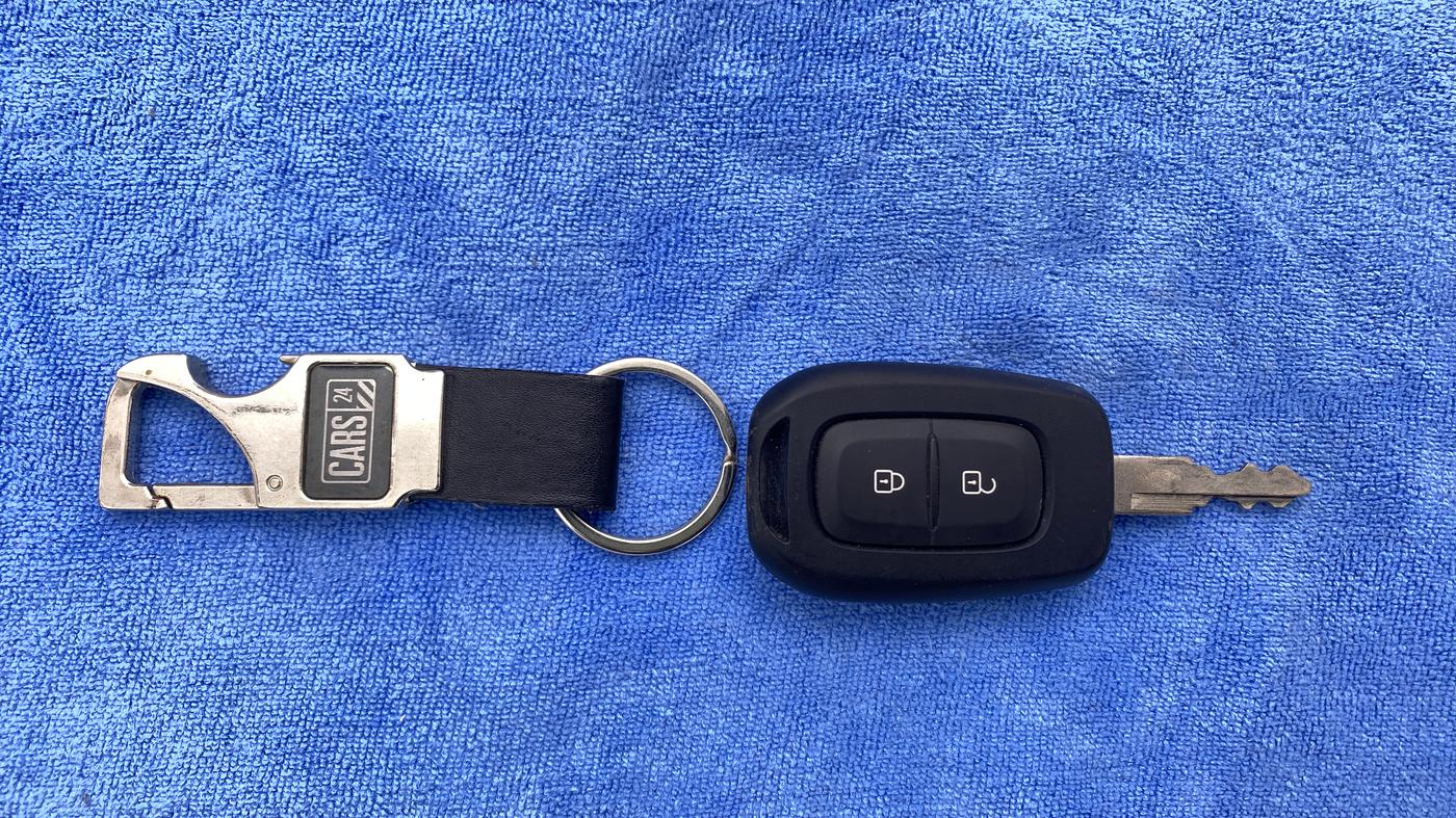 2021 Renault Kwid 1.0 RXT Opt AT, Petrol, Automatic, 14,312 km, Key Close Up