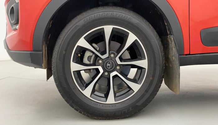 2020 Tata NEXON XZA PLUS SUNROOF PETROL, Petrol, Automatic, 17,921 km, Left Front Wheel