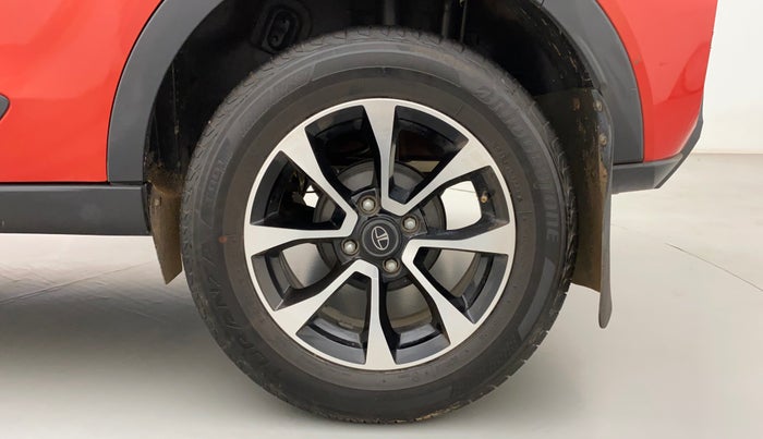 2020 Tata NEXON XZA PLUS SUNROOF PETROL, Petrol, Automatic, 17,921 km, Left Rear Wheel