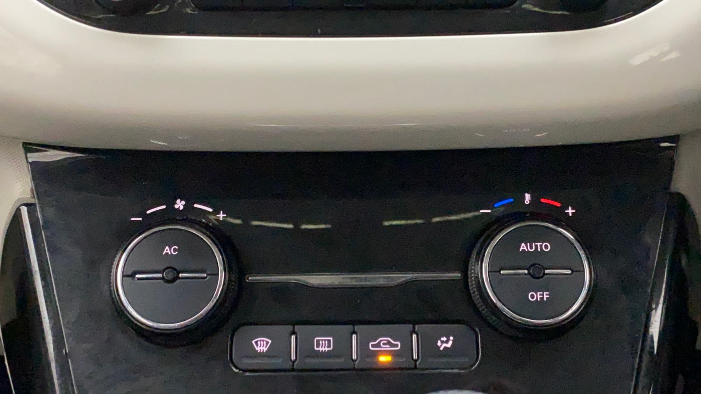 2020 Tata NEXON XZA PLUS SUNROOF PETROL, Petrol, Automatic, 17,921 km, Automatic Climate Control