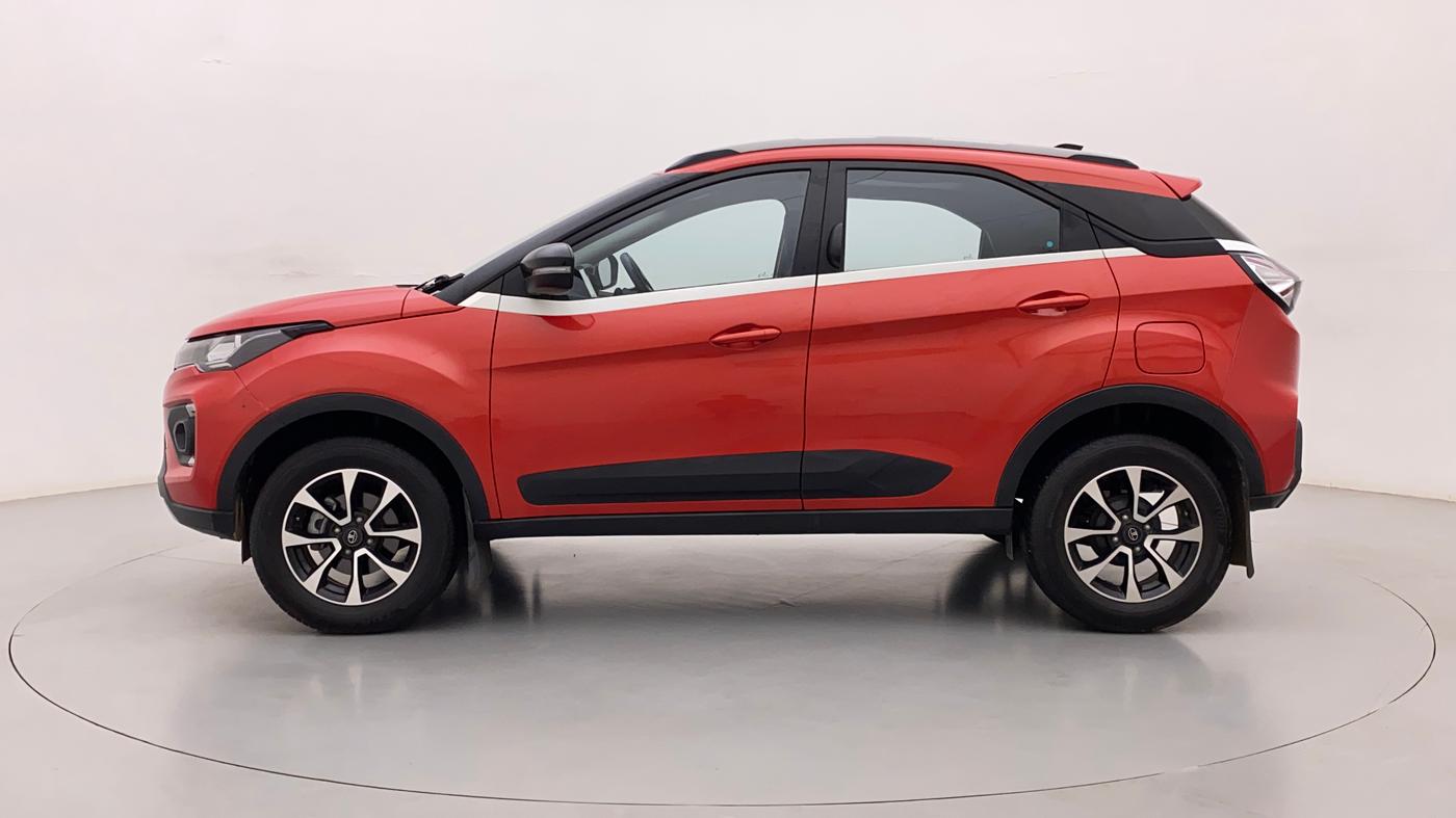 2020 Tata NEXON XZA PLUS SUNROOF PETROL, Petrol, Automatic, 17,921 km, Left Side