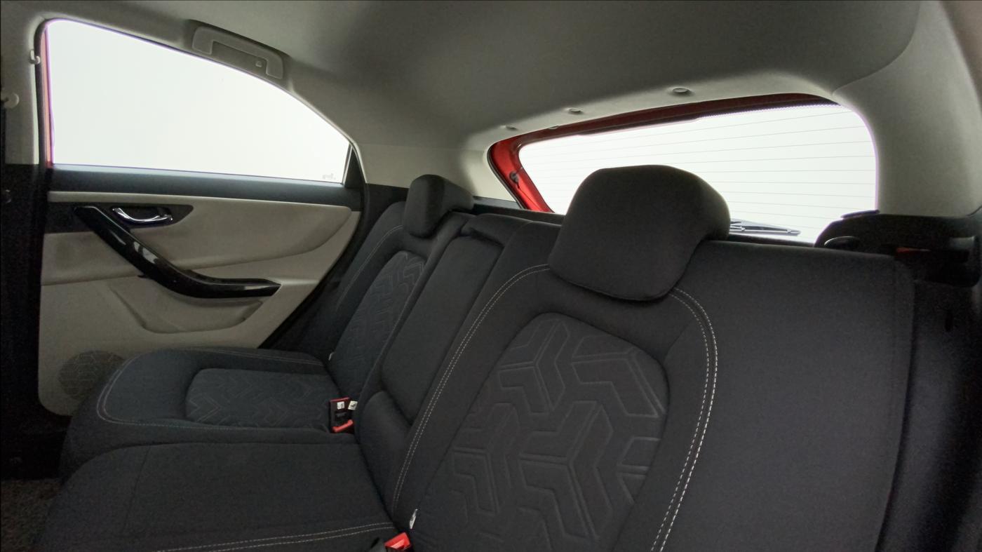 2020 Tata NEXON XZA PLUS SUNROOF PETROL, Petrol, Automatic, 17,921 km, Right Side Rear Door Cabin