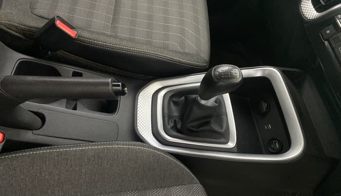 2021 KIA SONET HTK PLUS 1.0 IMT, Petrol, Manual, 40,517 km, Gear Lever