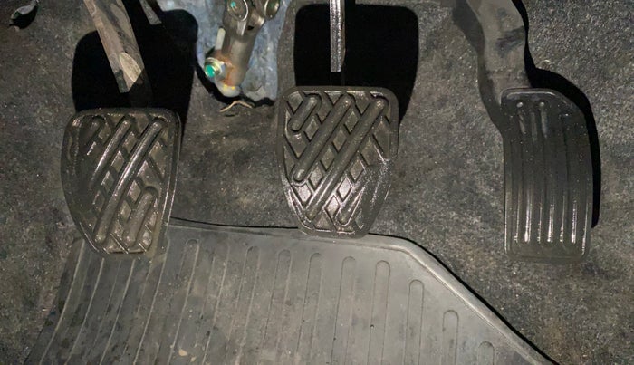 2018 Datsun Go T, Petrol, Manual, 30,428 km, Pedals