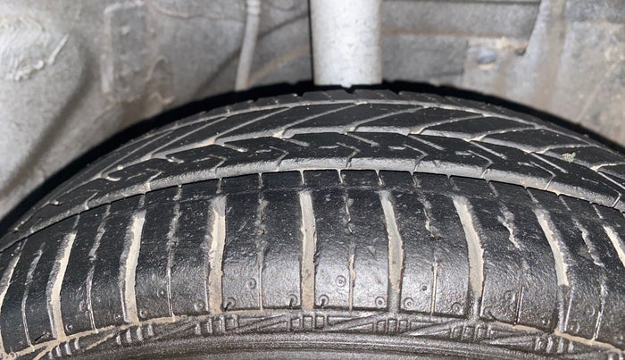 2018 Datsun Go T, Petrol, Manual, 30,428 km, Right Front Tyre Tread