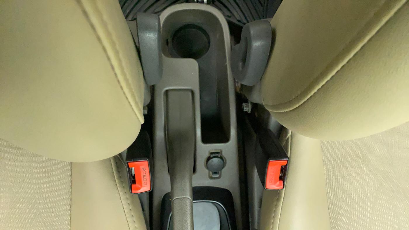 2013 Hyundai i10 MAGNA 1.2, Petrol, Manual, 58,937 km, Driver Side Adjustment Panel