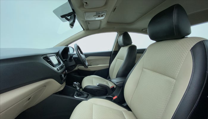 2018 Hyundai Verna 1.6 CRDI SX + AT, Diesel, Automatic, 66,035 km, Right Side Front Door Cabin