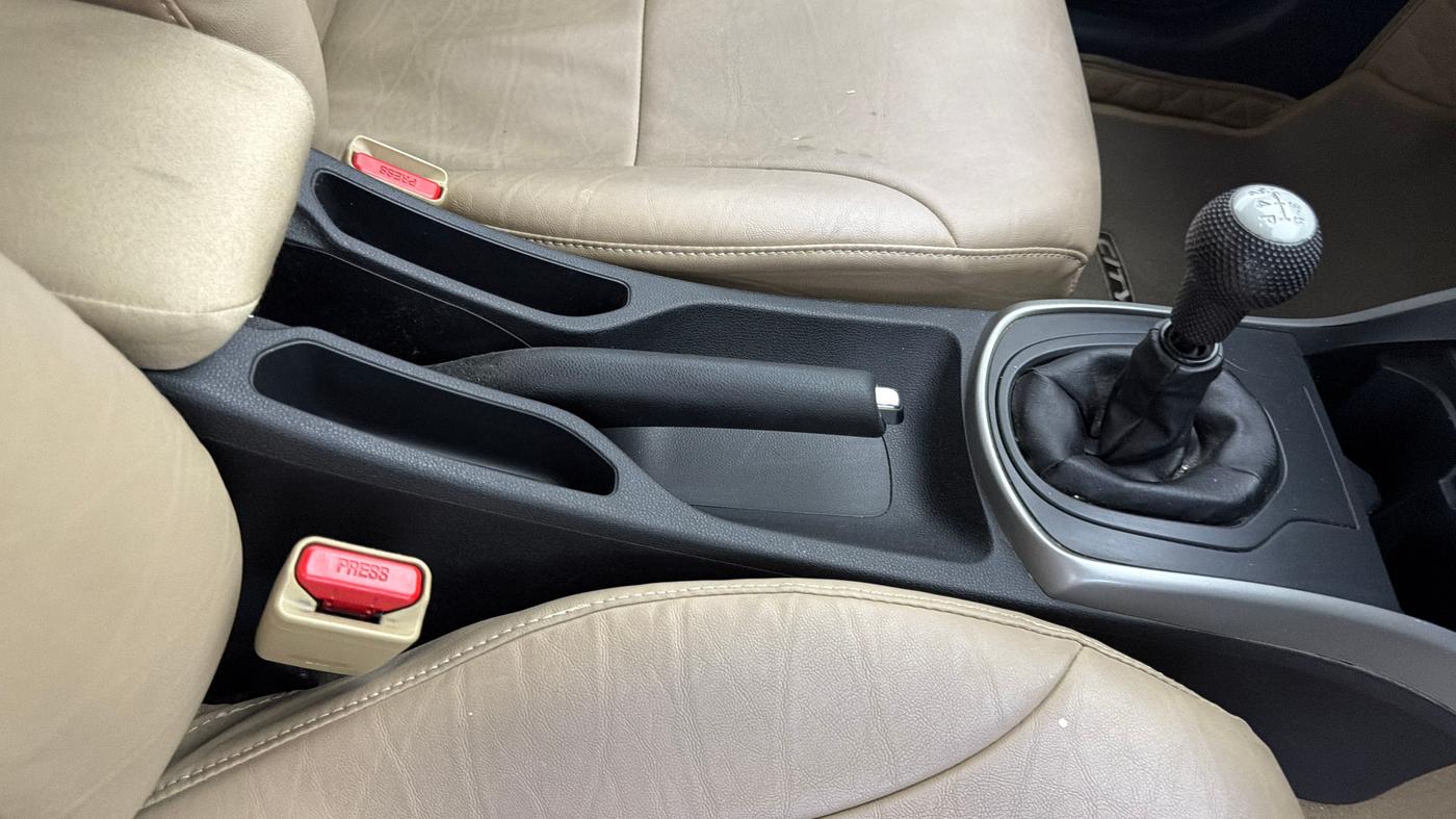 2020 Honda City 1.5L I-VTEC V MT 5TH GEN, Petrol, Manual, 23,869 km, Gear Lever