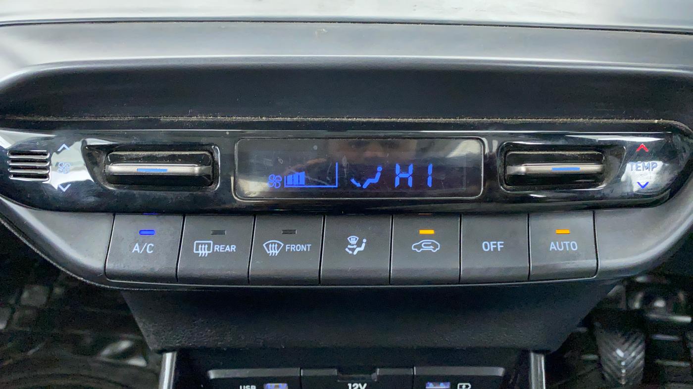 2020 Hyundai NEW I20 ASTA (O) 1.2 MT, Petrol, Manual, 36,716 km, Automatic Climate Control