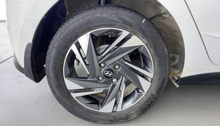 2020 Hyundai NEW I20 ASTA (O) 1.2 MT, Petrol, Manual, 36,716 km, Right Rear Wheel
