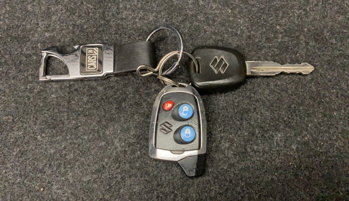 2021 Maruti Swift LXI D, Petrol, Manual, 17,691 km, Key Close Up