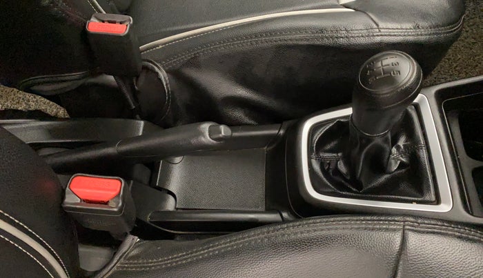 2021 Maruti Swift LXI D, Petrol, Manual, 17,691 km, Gear Lever