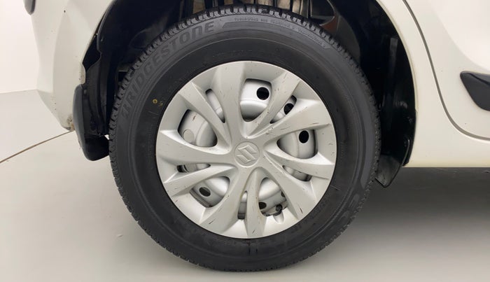 2021 Maruti Swift LXI D, Petrol, Manual, 17,691 km, Right Rear Wheel