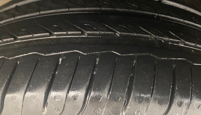 2016 Honda Jazz 1.2L I-VTEC E, Petrol, Manual, 62,948 km, Left Front Tyre Tread