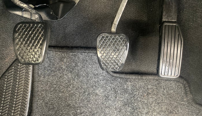 2016 Honda Jazz 1.2L I-VTEC E, Petrol, Manual, 62,948 km, Pedals