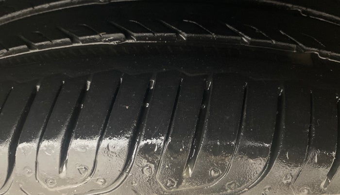 2016 Honda Jazz 1.2L I-VTEC E, Petrol, Manual, 62,948 km, Right Front Tyre Tread