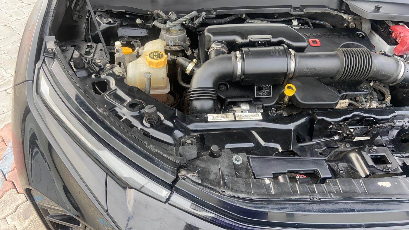 2024 Tata Safari ACCOMPLISHED PLUS DARK EDITION, Diesel, Manual, 44,296 km, Engine View - Left