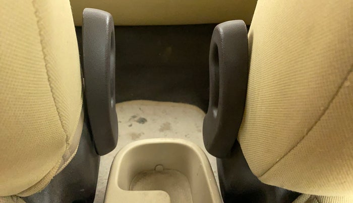 2009 Hyundai i10 MAGNA 1.1 IRDE2, Petrol, Manual, 19,931 km, Driver Side Adjustment Panel