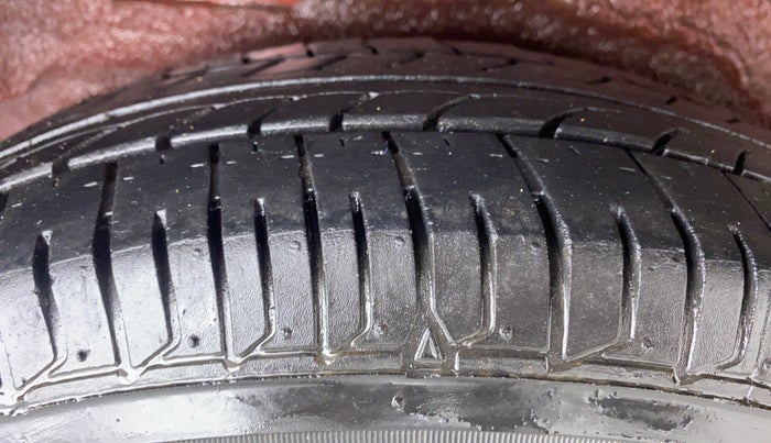 2009 Hyundai i10 MAGNA 1.1 IRDE2, Petrol, Manual, 19,931 km, Right Rear Tyre Tread