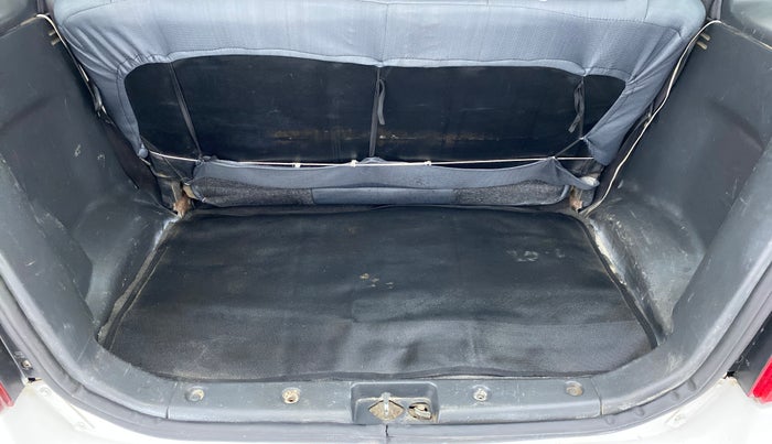 2010 Maruti Wagon R VXI, Petrol, Manual, 51,256 km, Boot Inside
